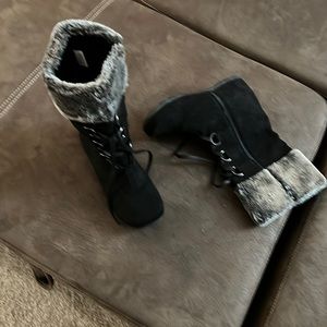 Black and grey suade and fur trimmed  cute little boots